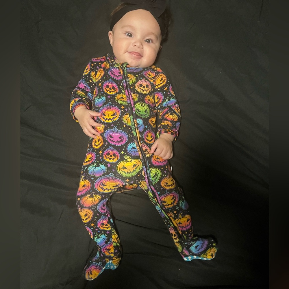 Bums and Roses bamboo Halloween pumpkin footie 9-12 months